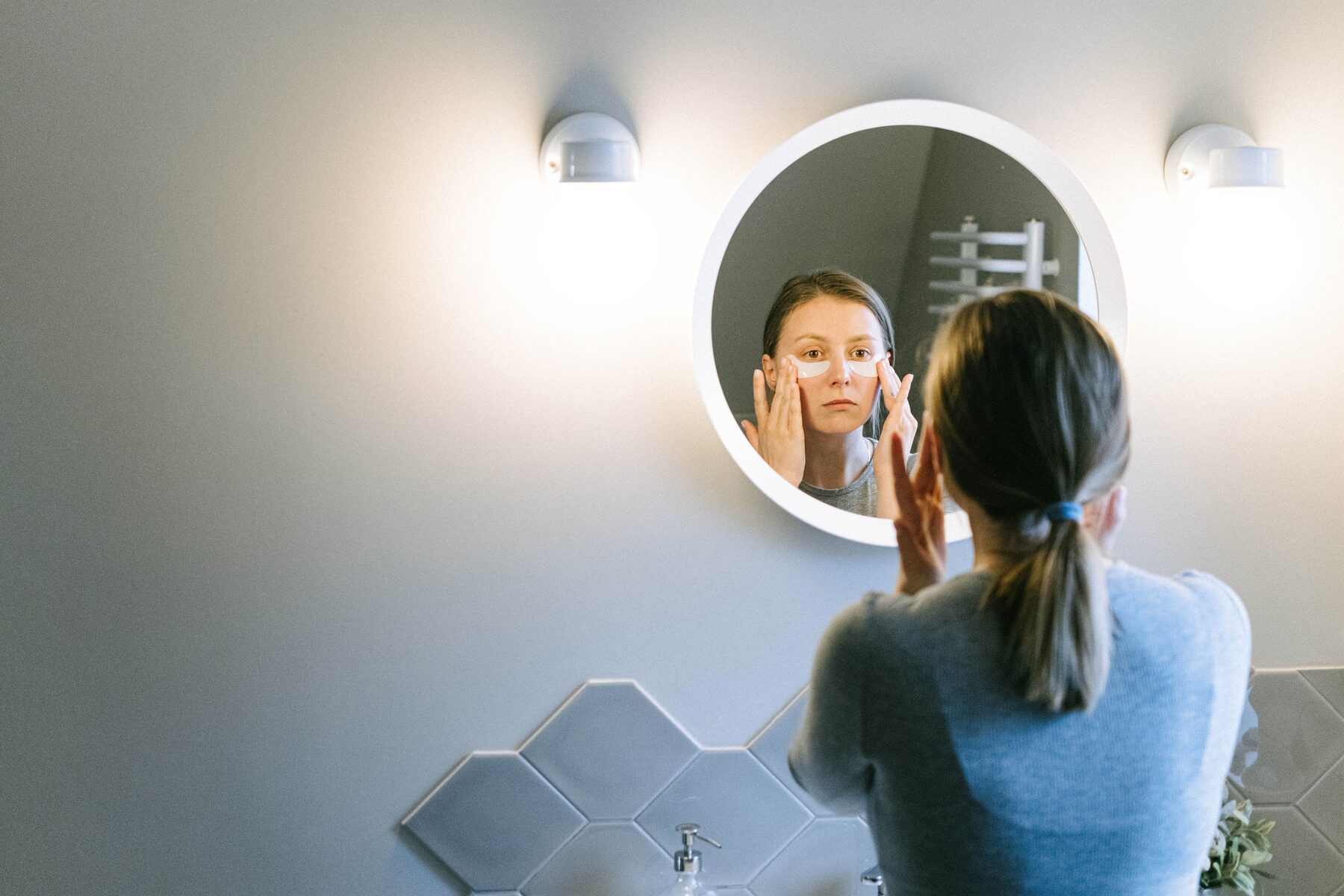 Kwas hialuronowy i kolagen — kropla serum